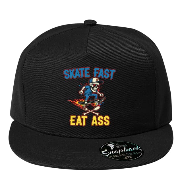 Snapback Skate Fast Skull egy gördeszkán lángokkal és evőeszközökkel