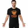 Férfi póló, szív alakú pizzából, szerelem az első falatnál