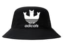 Adicats sapka Adidas paródia