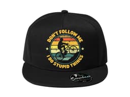 23314_Snapback_Nesleduj_m__D_l_m_blbosti_MAIN